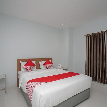 Oyo 616 Express Inn Palimbão Exterior foto