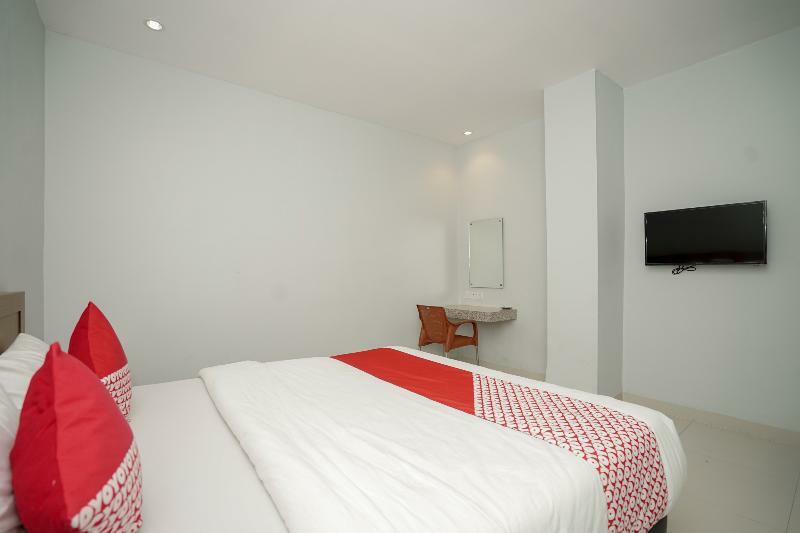 Oyo 616 Express Inn Palimbão Exterior foto